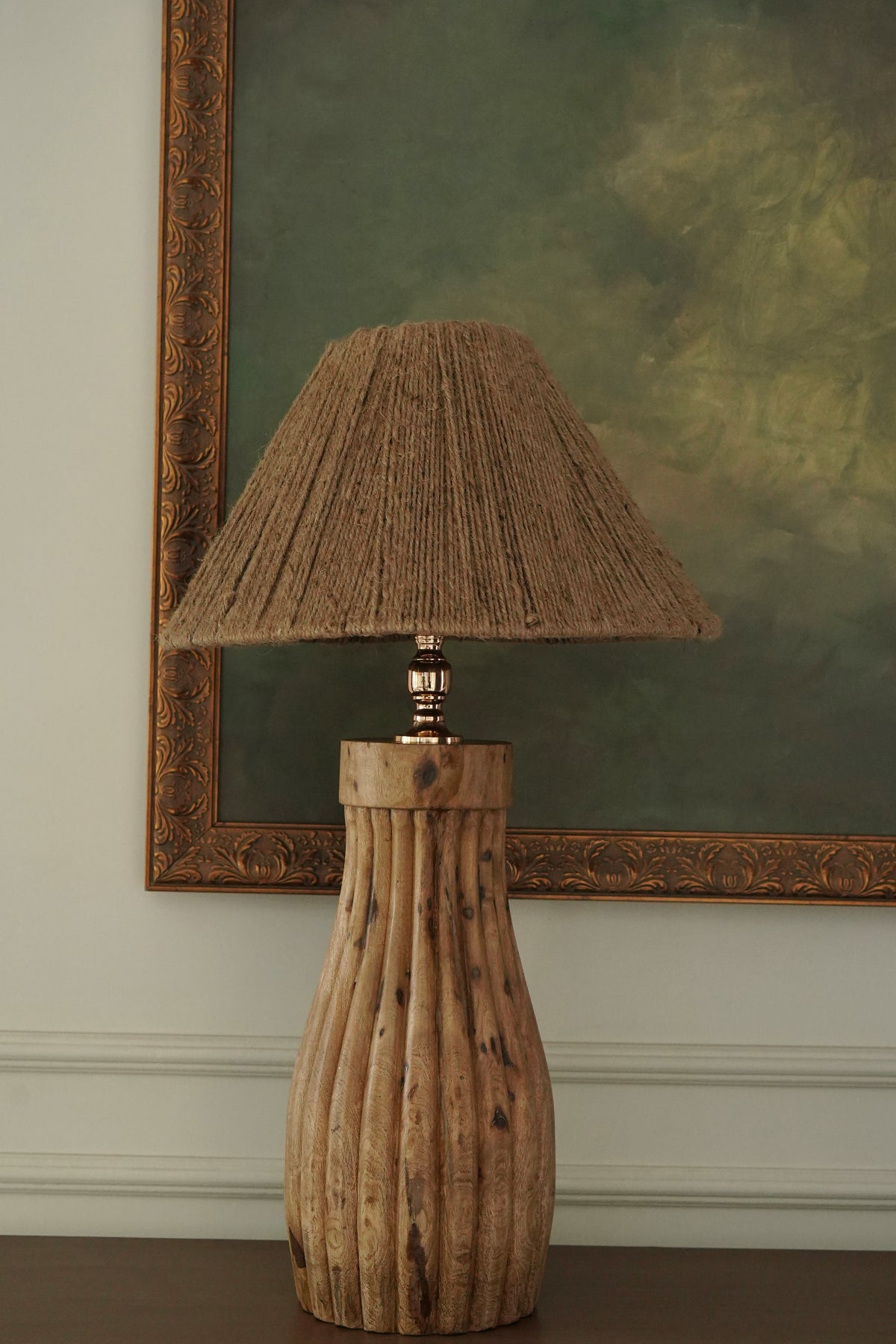 Davi’s Wooden Table Lamp