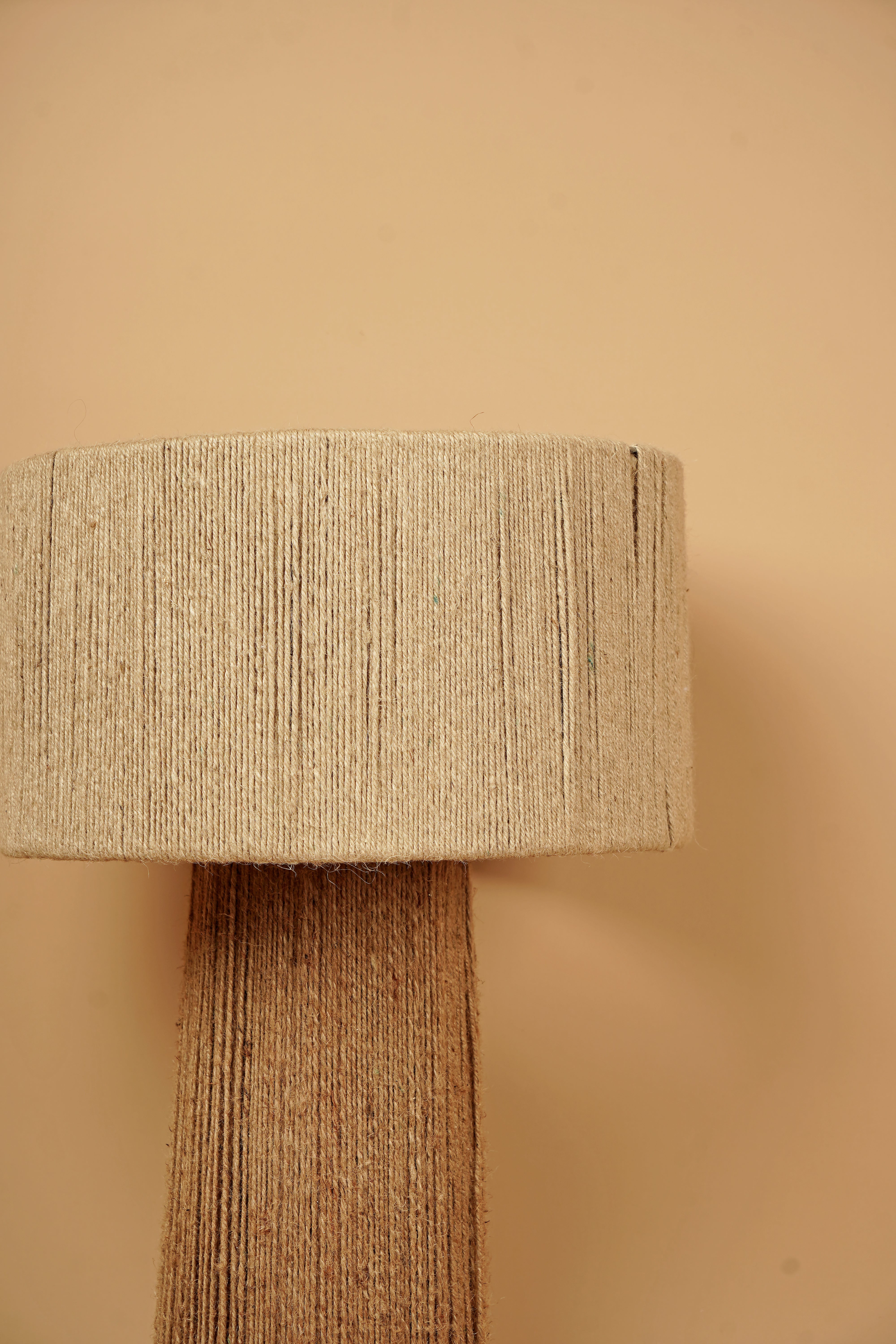 Bay Jute Table Lamp
