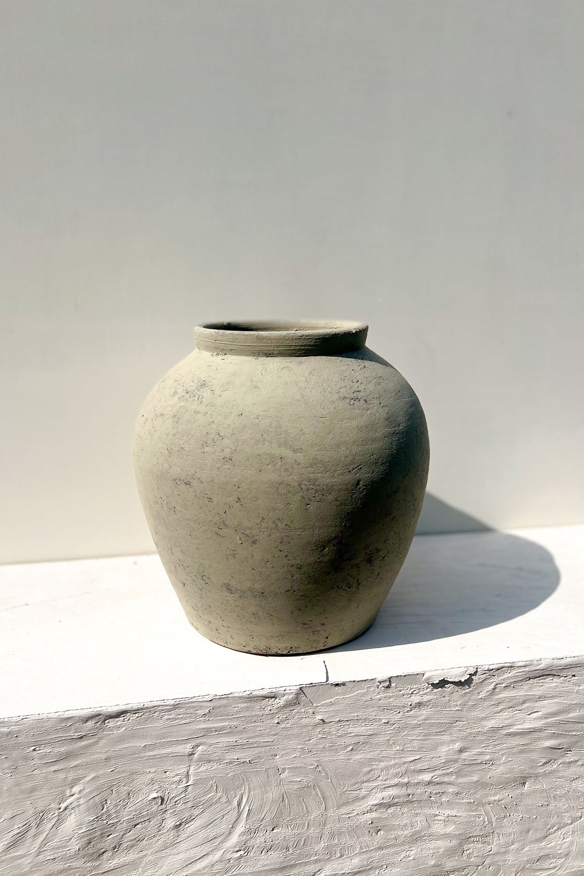 Stoneware aged pot